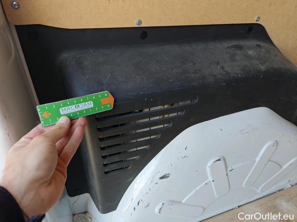  Renault  Kangoo RENAULT  Furgón/2013/3P/furgón derivado de turismo Profesional Blue dCi 59 kW (80CV) #48