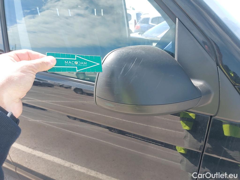  Land Rover  Discovery VOLKSWAGEN Transporter / 2020 / 4P / furgón Furgón Corto TN 2.0 TDI 81kW (110CV) #35