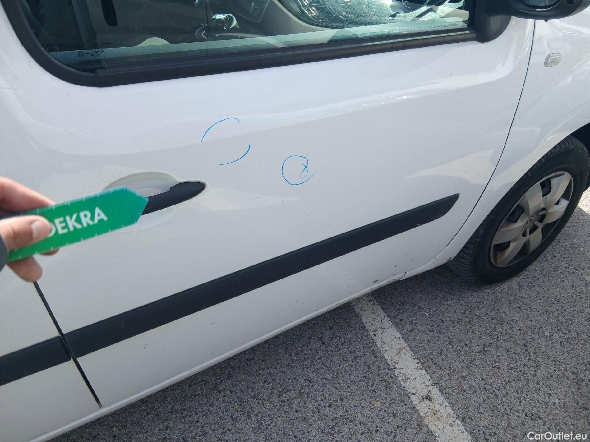  Renault  Kangoo RENAULT  Combi / 2013 / 4P / combi Profes. M1-AF Blue dCi 70 kW(95 CV) -SS) #33