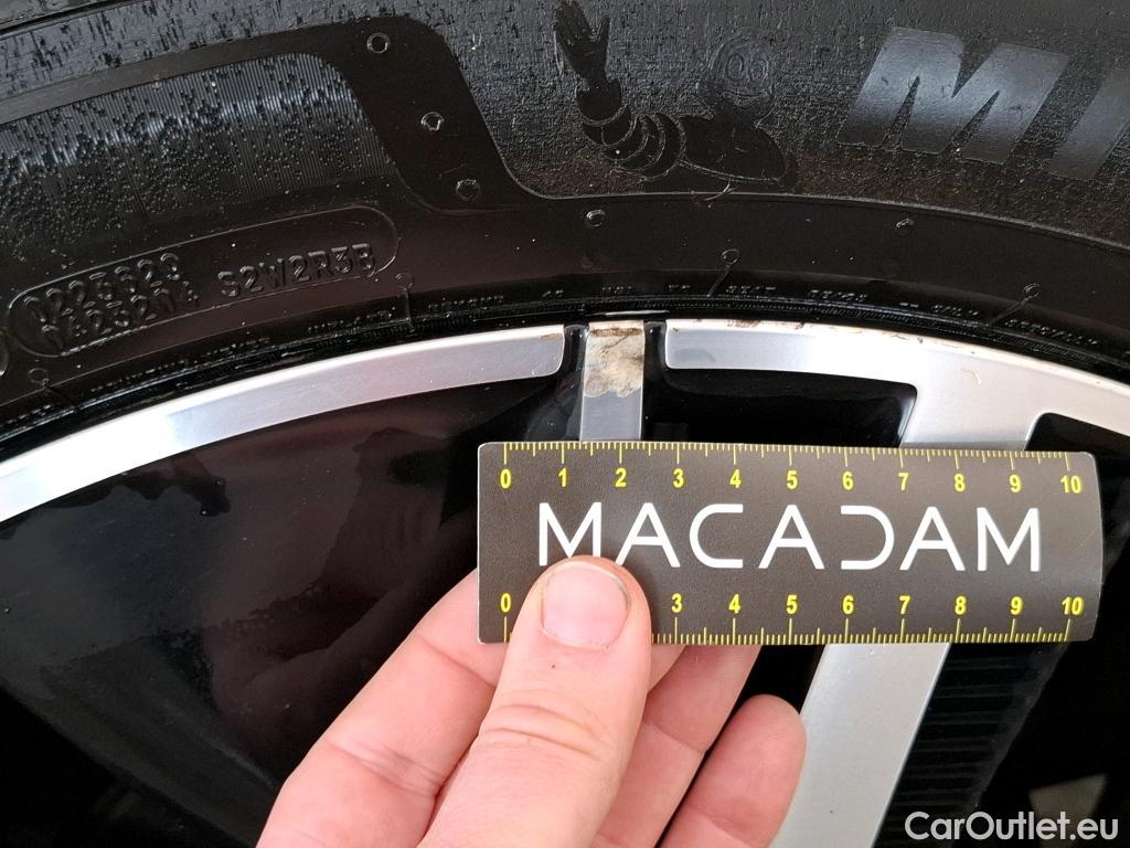  Peugeot  3008 PEUGEOT  / 2020 / 5P / SUV PureTech 180 S&S EAT8 GT Pack #11