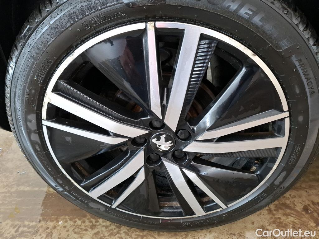  Peugeot  3008 PEUGEOT  / 2020 / 5P / SUV PureTech 180 S&S EAT8 GT Pack #9