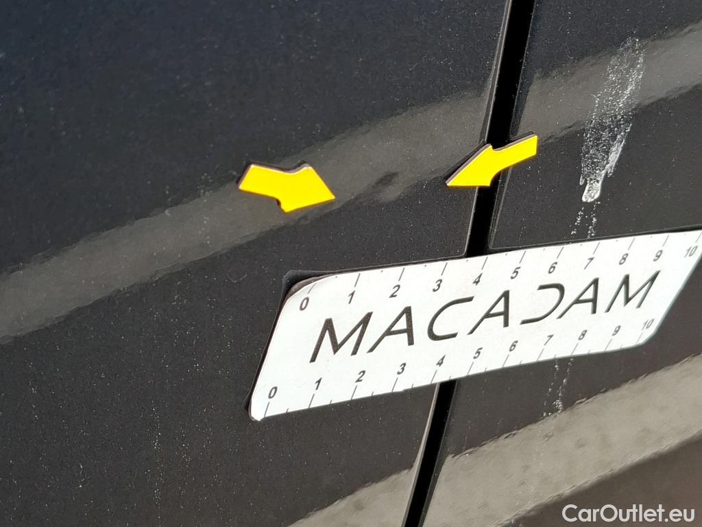  Nissan  Micra NISSAN  / 2016 / 5P / Berline IG-T 92 Business Edition #25