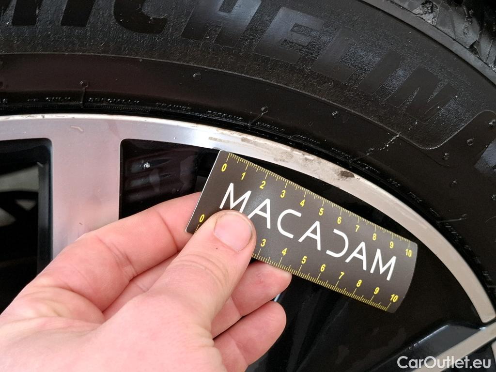  Peugeot  3008 PEUGEOT  / 2020 / 5P / SUV PureTech 180 S&S EAT8 GT Pack #10