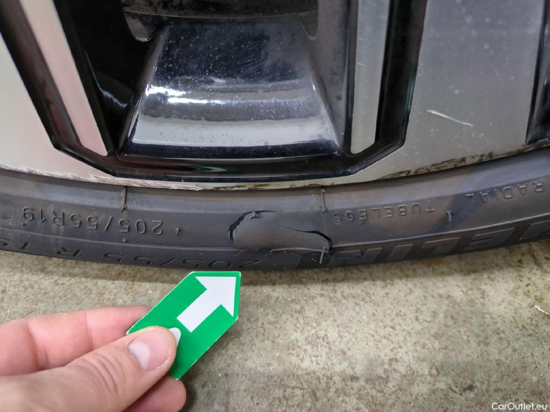  Renault  Austral  Techno 1.2 E-TECH Hybrid 200CV BVA6 6E #1