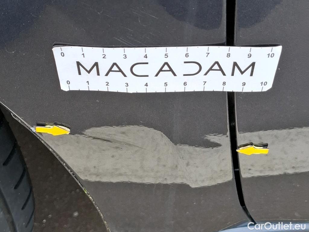  Nissan  Micra NISSAN  / 2016 / 5P / Berline IG-T 92 Business Edition #5