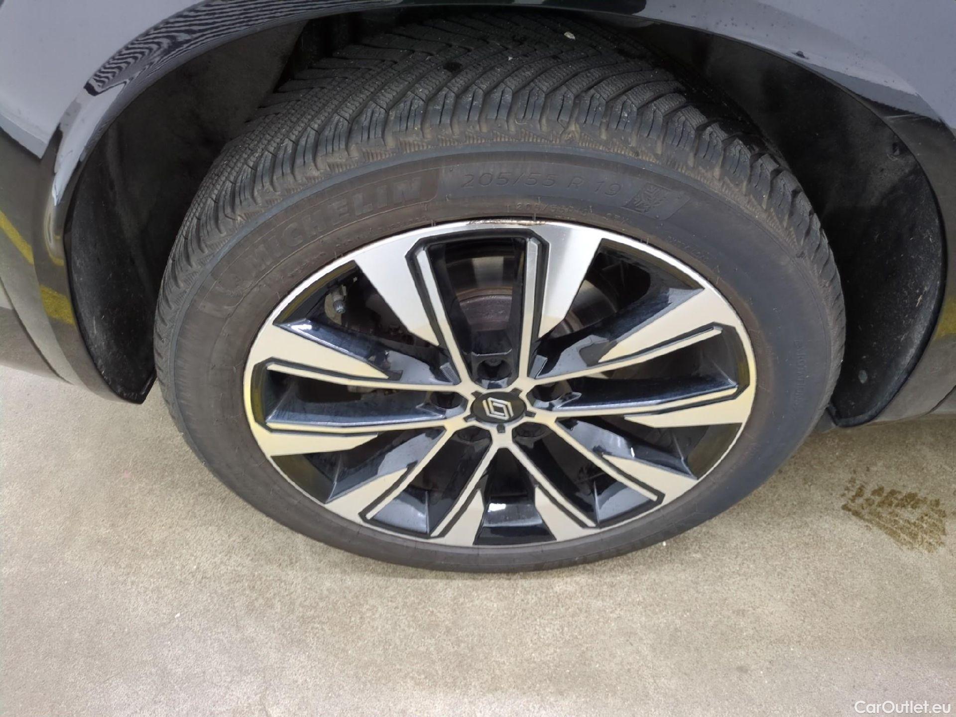  Renault  Austral  Techno 1.2 E-TECH Hybrid 200CV BVA6 6E #8