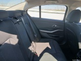  Bmw  Serie 3 BMW  / 2018 / 4P / sedán 318d Auto. #7