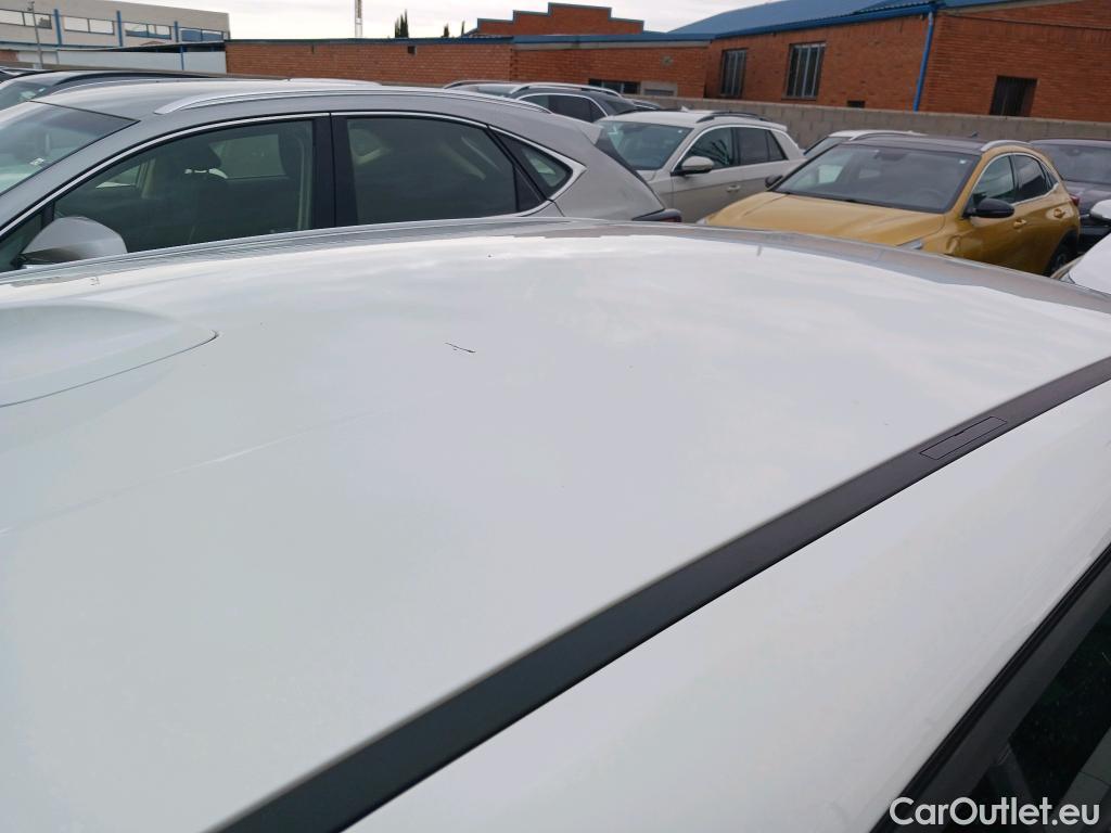  Bmw  Serie 1 BMW  / 2019 / 5P / berlina con portón 118i #1