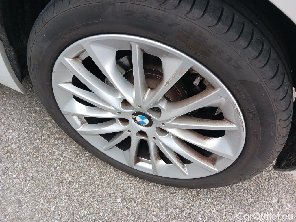  Bmw  Serie 1 BMW  / 2019 / 5P / berlina con portón 118i #8