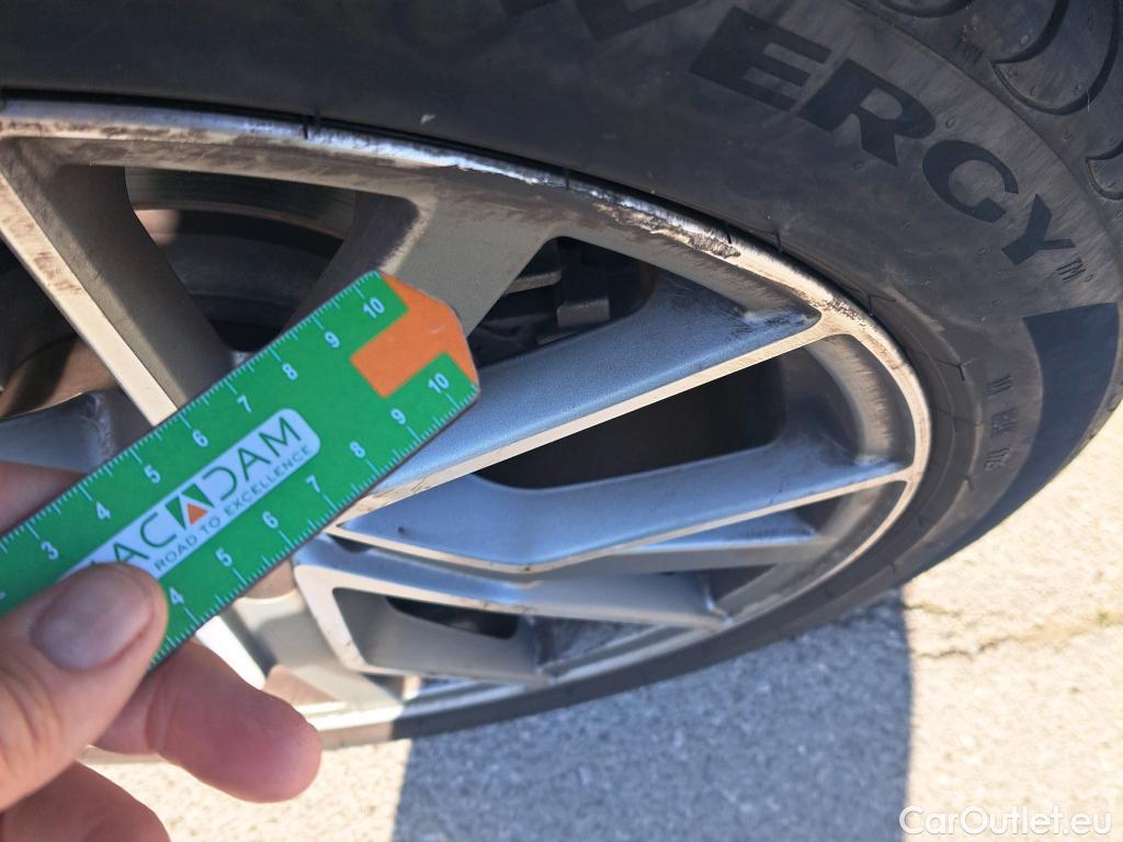  Audi  Q3 AUDI  Sportback / 2019 / 5P / todoterreno 40 TFSI quattro S line #2