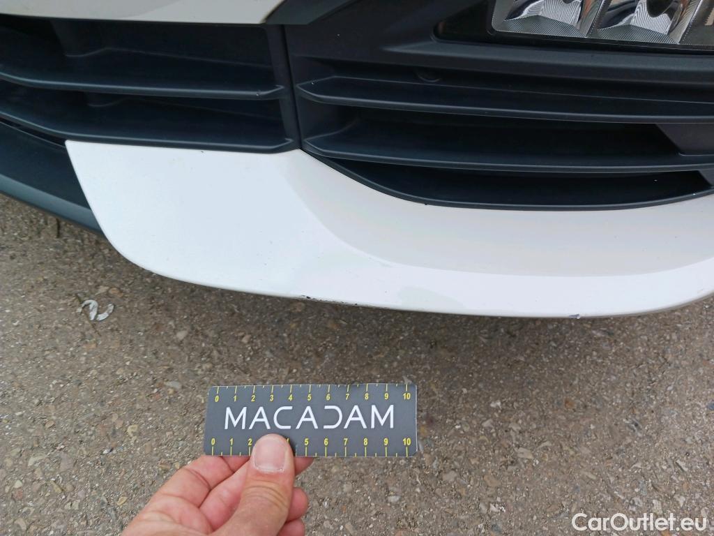  Bmw  Serie 1 BMW  / 2019 / 5P / berlina con portón 118i #23