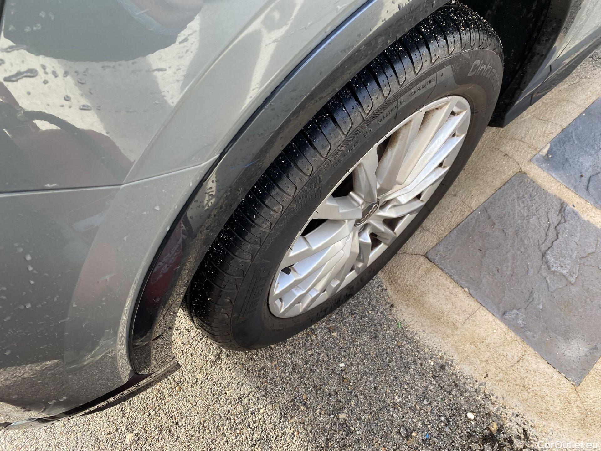  Audi  Q2 AUDI  / 2016 / 5P / todoterreno Design 30 TFSI 85kW (116CV) #5