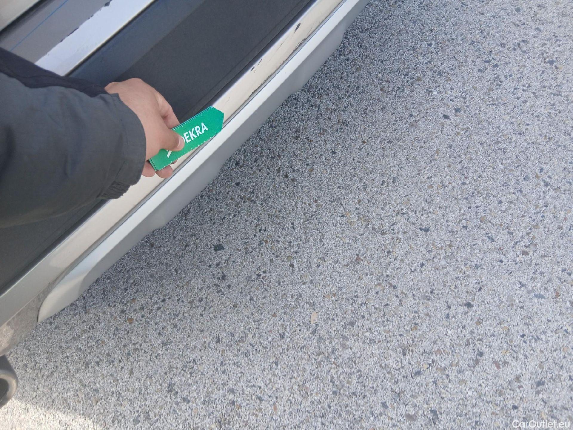  Bmw  X1 BMW  / 2019 / 5P / todoterreno sDrive18d #19