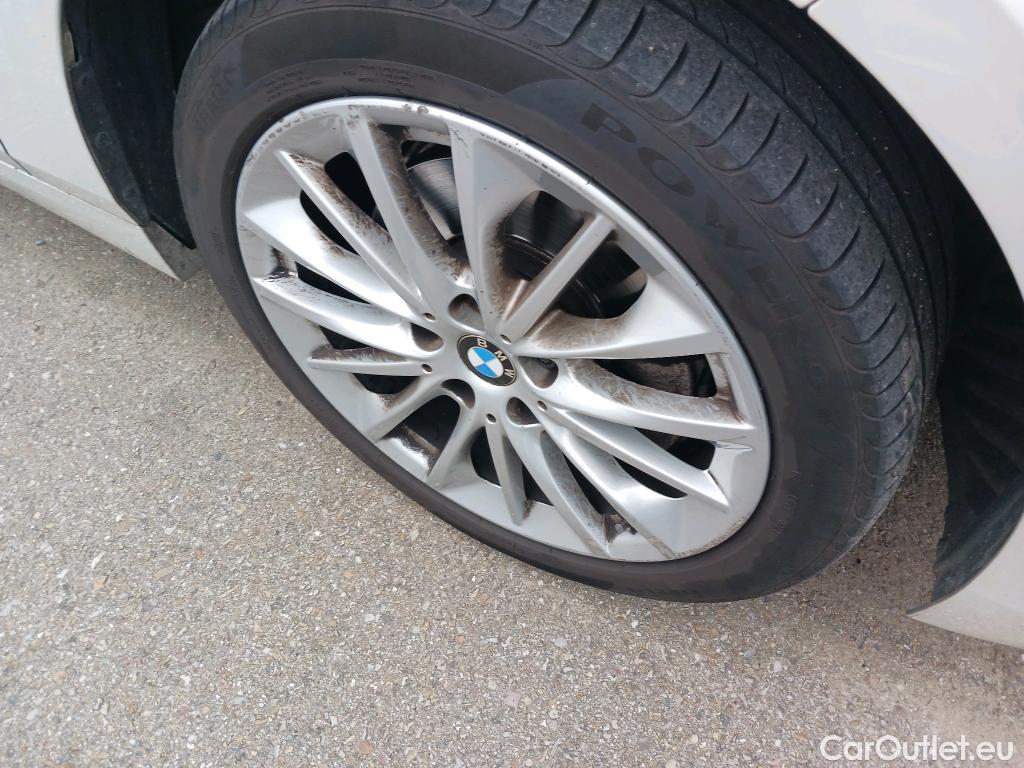  Bmw  Serie 1 BMW  / 2019 / 5P / berlina con portón 118i #12