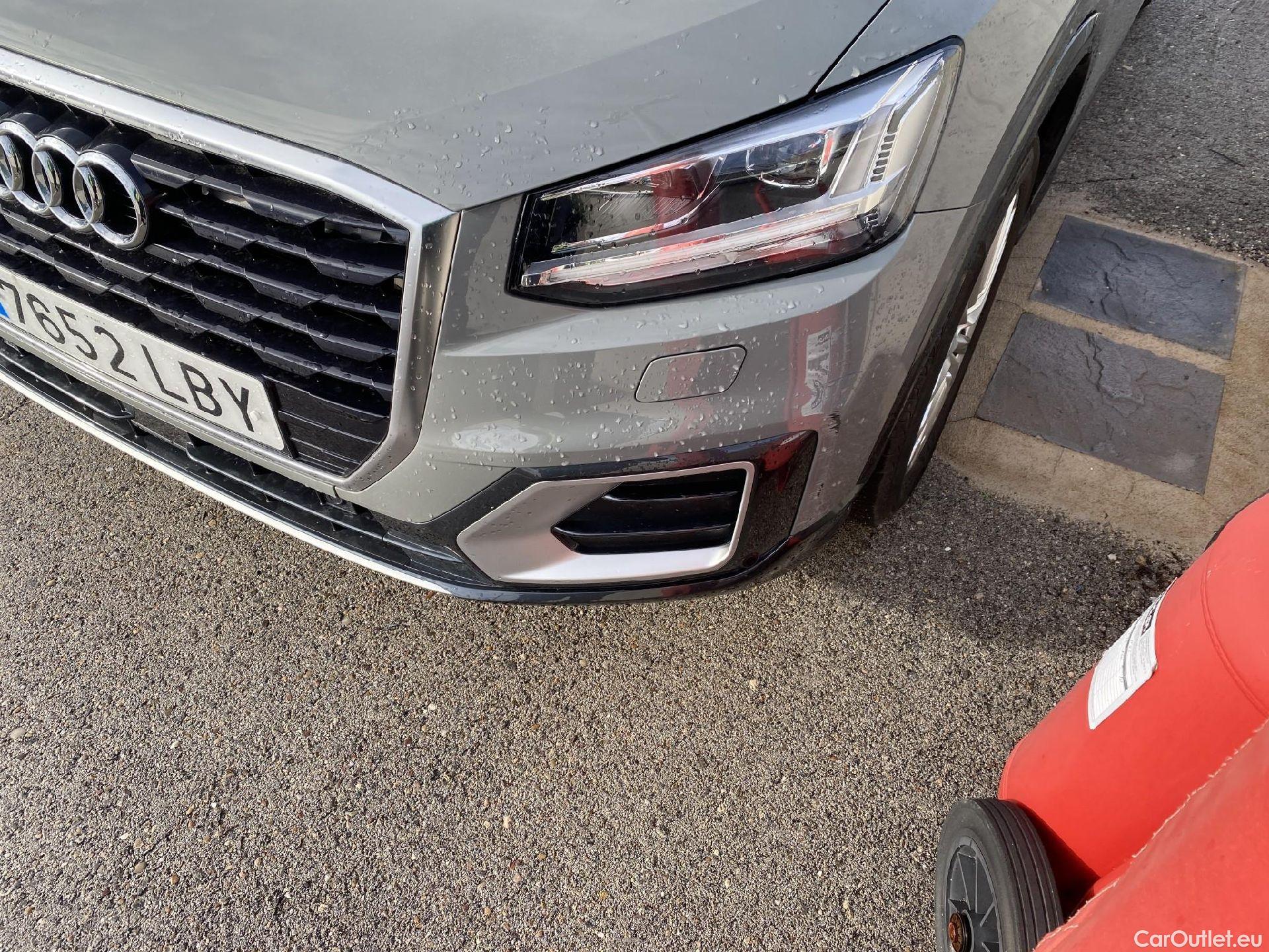  Audi  Q2 AUDI  / 2016 / 5P / todoterreno Design 30 TFSI 85kW (116CV) #3