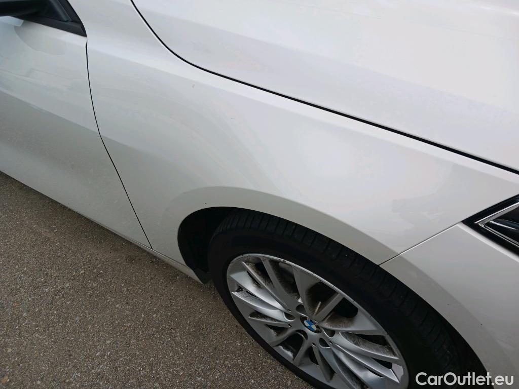  Bmw  Serie 1 BMW  / 2019 / 5P / berlina con portón 118i #26