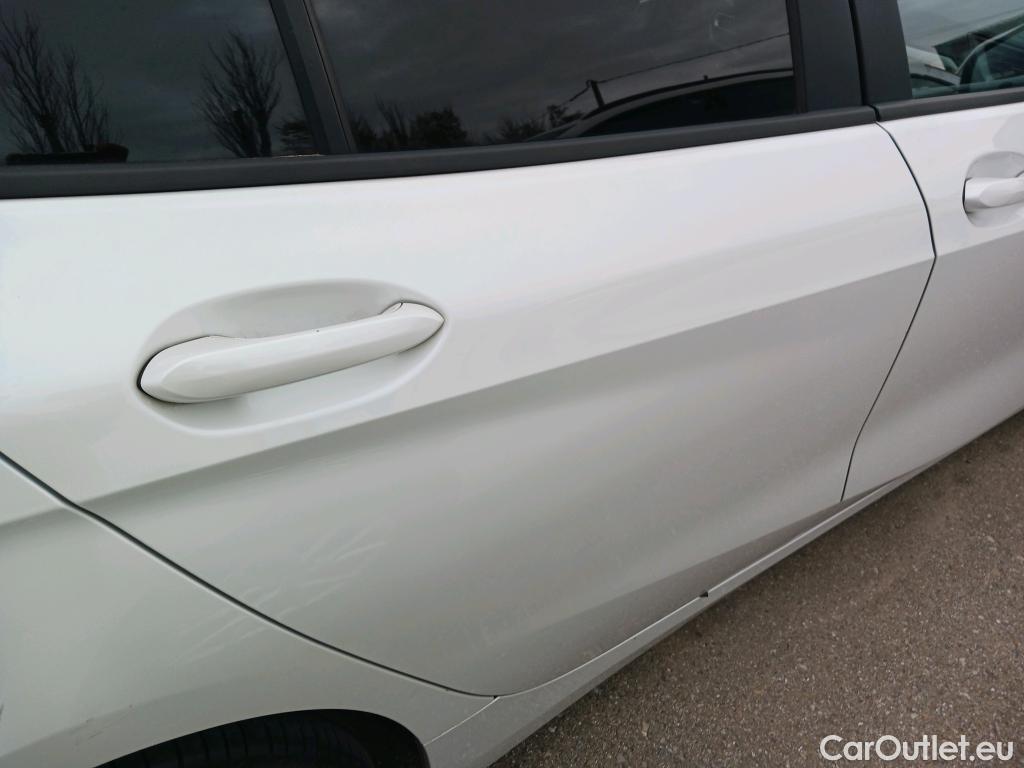  Bmw  Serie 1 BMW  / 2019 / 5P / berlina con portón 118i #28