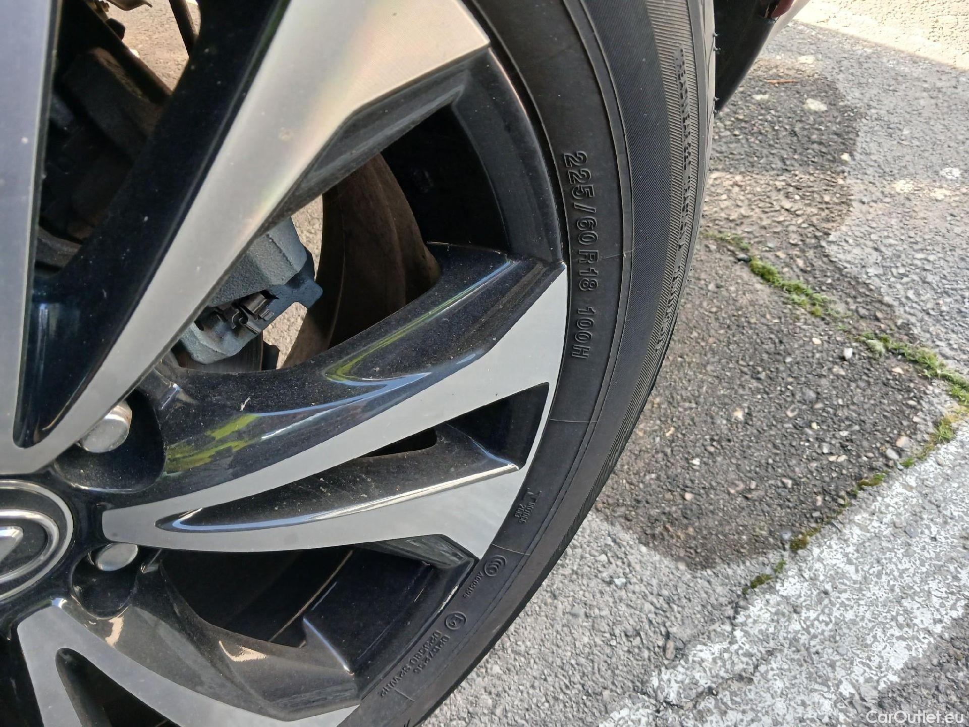  Lexus  NX LEXUS  / 2017 / 5P / todoterreno 2.5 300h Premium Plus 4WD #7