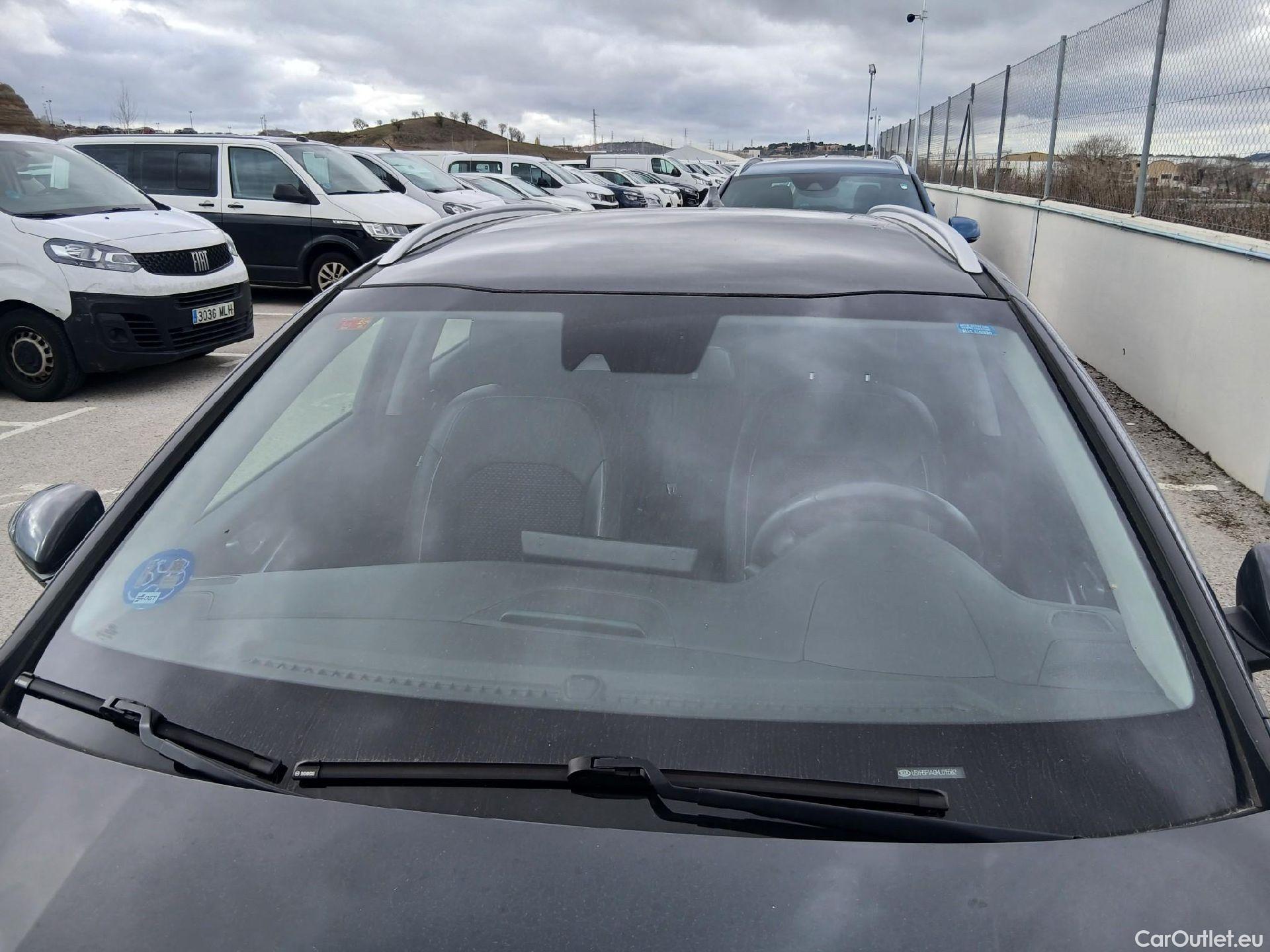  KIA  XCeed KIA  1.6 GDi PHEV 104kW (141CV) eDrive (AC) #2