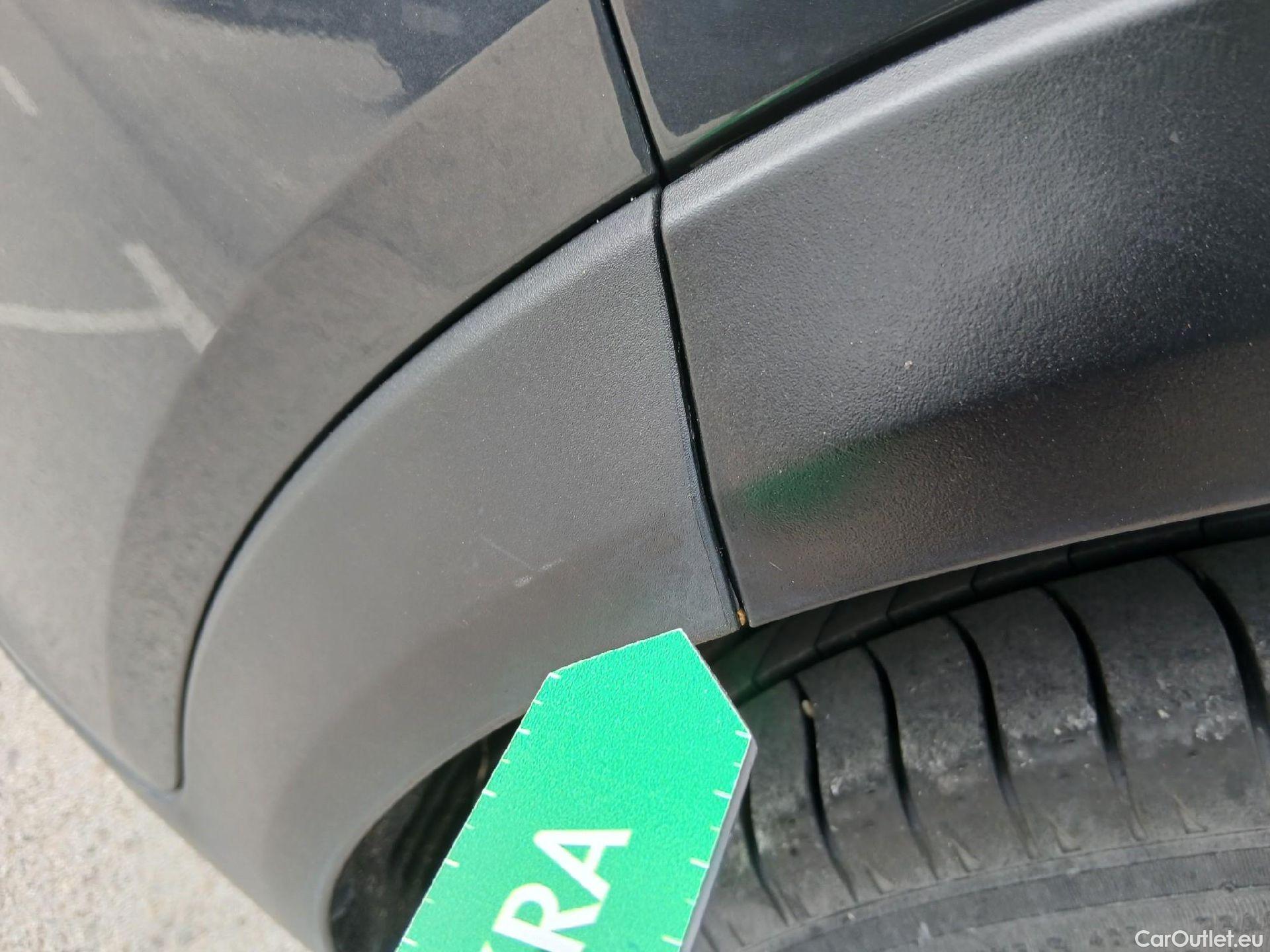  KIA  XCeed KIA  1.6 GDi PHEV 104kW (141CV) eDrive (AC) #42