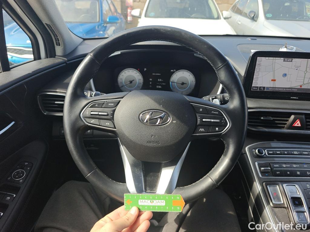  Hyundai  Santa Fe HYUNDAI  / 2021 / 5P / todoterreno 2.2 CRDi Tecno DCT 4x2 #25