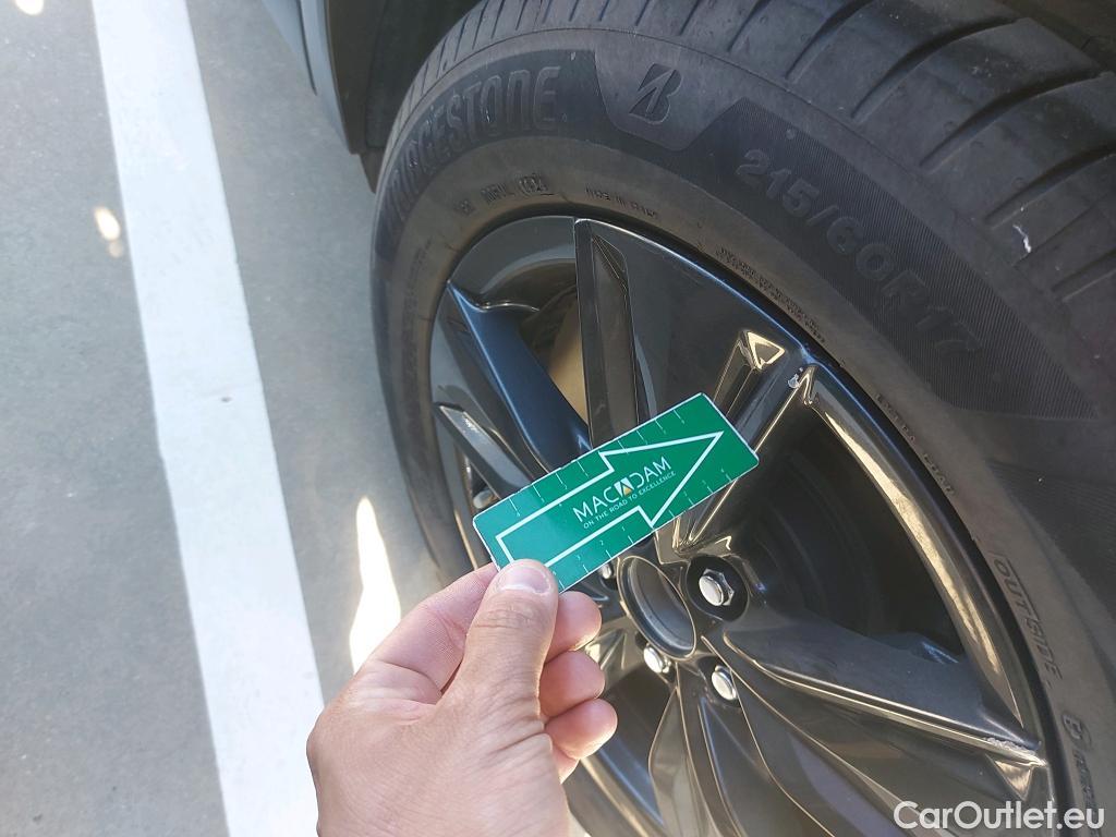  Lexus  UX LEXUS  / 2018 / 5P / todoterreno 2.0 250h Business Navigation (CX) #39