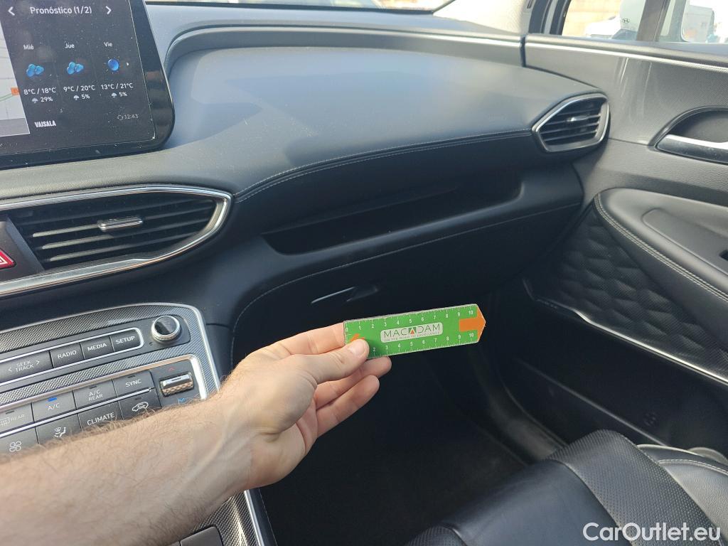  Hyundai  Santa Fe HYUNDAI  / 2021 / 5P / todoterreno 2.2 CRDi Tecno DCT 4x2 #18