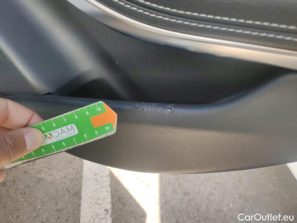  Mercedes  GLA MERCEDES-BENZ Clase  / 2017 / 5P / todoterreno  200 d #12