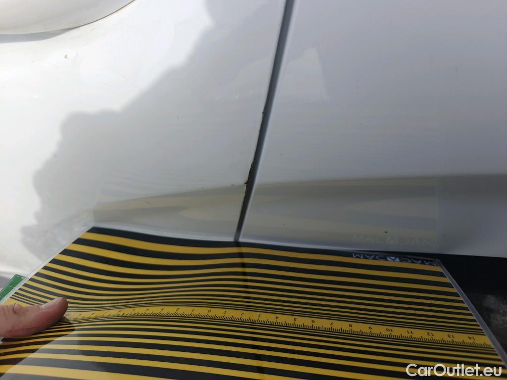  Hyundai  Santa Fe HYUNDAI  / 2021 / 5P / todoterreno 2.2 CRDi Tecno DCT 4x2 #12