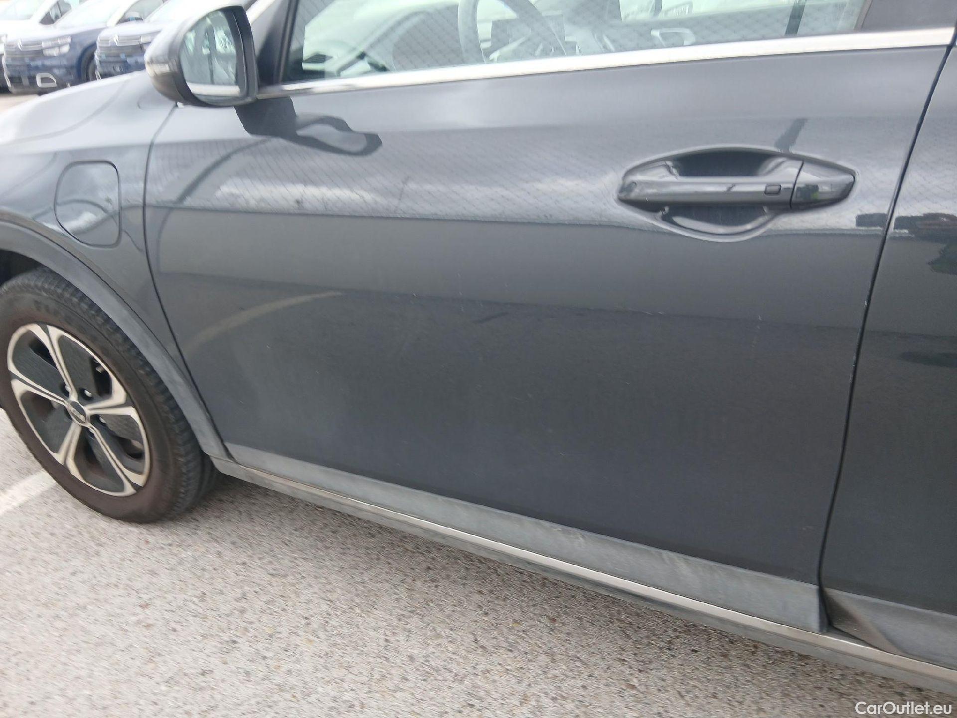  KIA  XCeed KIA  1.6 GDi PHEV 104kW (141CV) eDrive (AC) #16