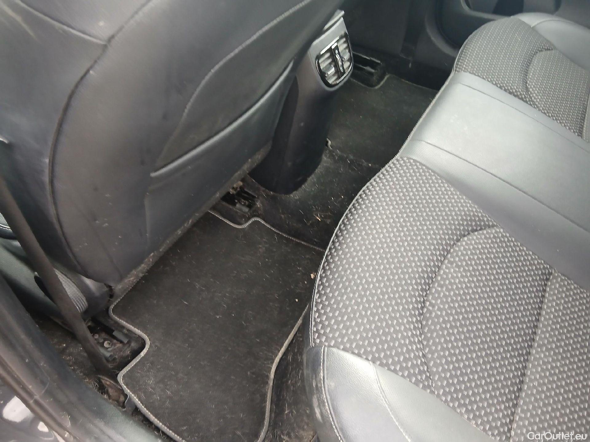  KIA  XCeed KIA  1.6 GDi PHEV 104kW (141CV) eDrive (AC) #23