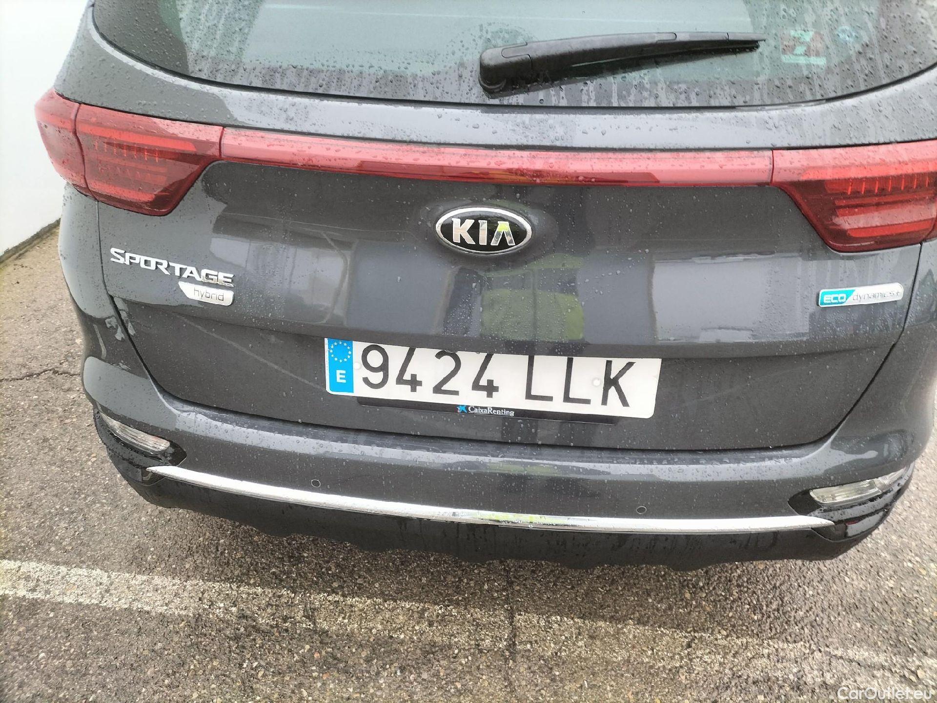  KIA  Sportage KIA  1.6MHEV Drive 100kW(136CV) 4x2(Crist Tintados) #15