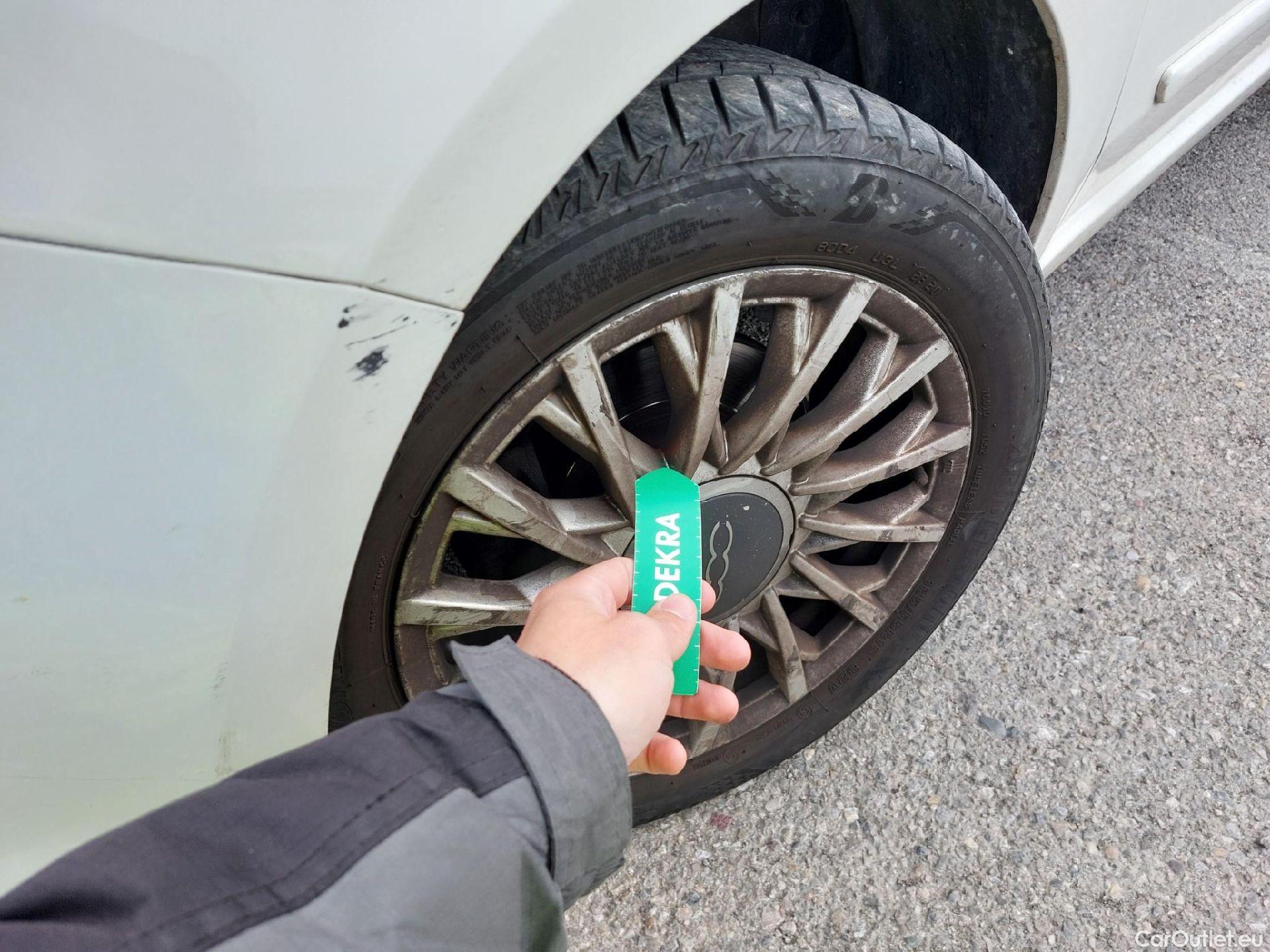  Fiat  500 FIAT  / 2015 / 3P / berlina con portón Mirror 1.2 8v 51KW (69 CV)(SP) #11