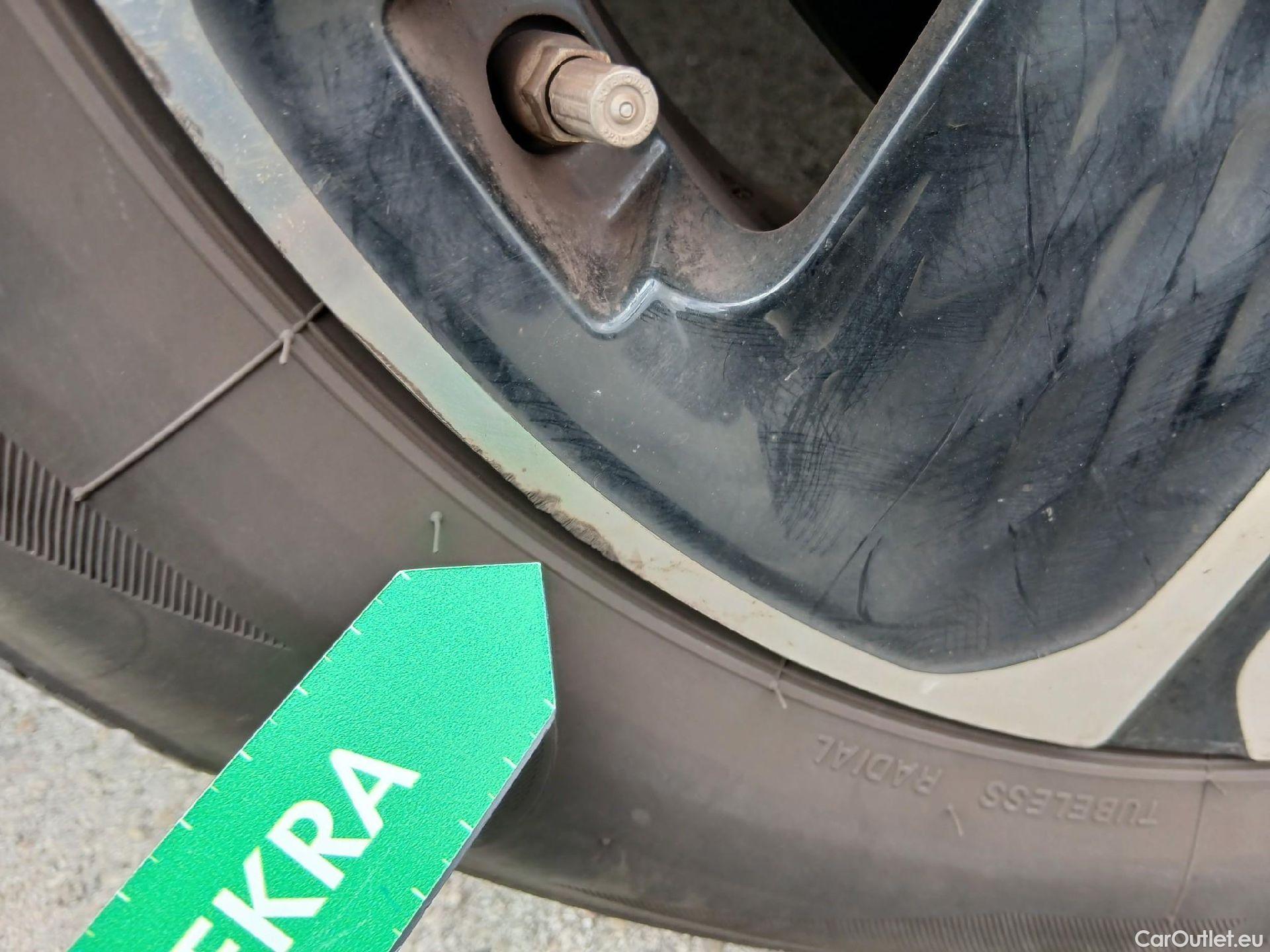  KIA  XCeed KIA  1.6 GDi PHEV 104kW (141CV) eDrive (AC) #52