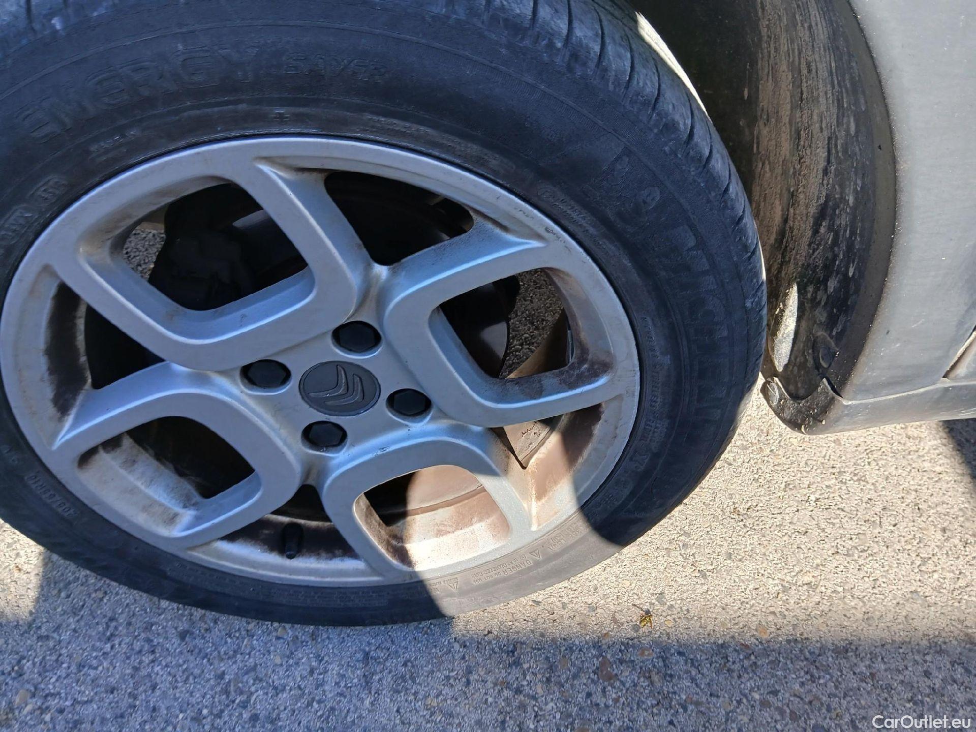  Citroen  C4 Cactus CITROEN  / 2018 / 5P / berlina con portón BlueHDi 73KW (100CV) Feel #13