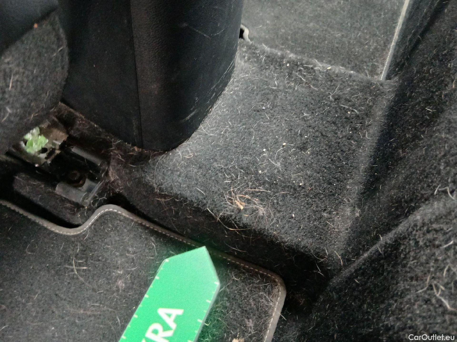  KIA  XCeed KIA  1.6 GDi PHEV 104kW (141CV) eDrive (AC) #24