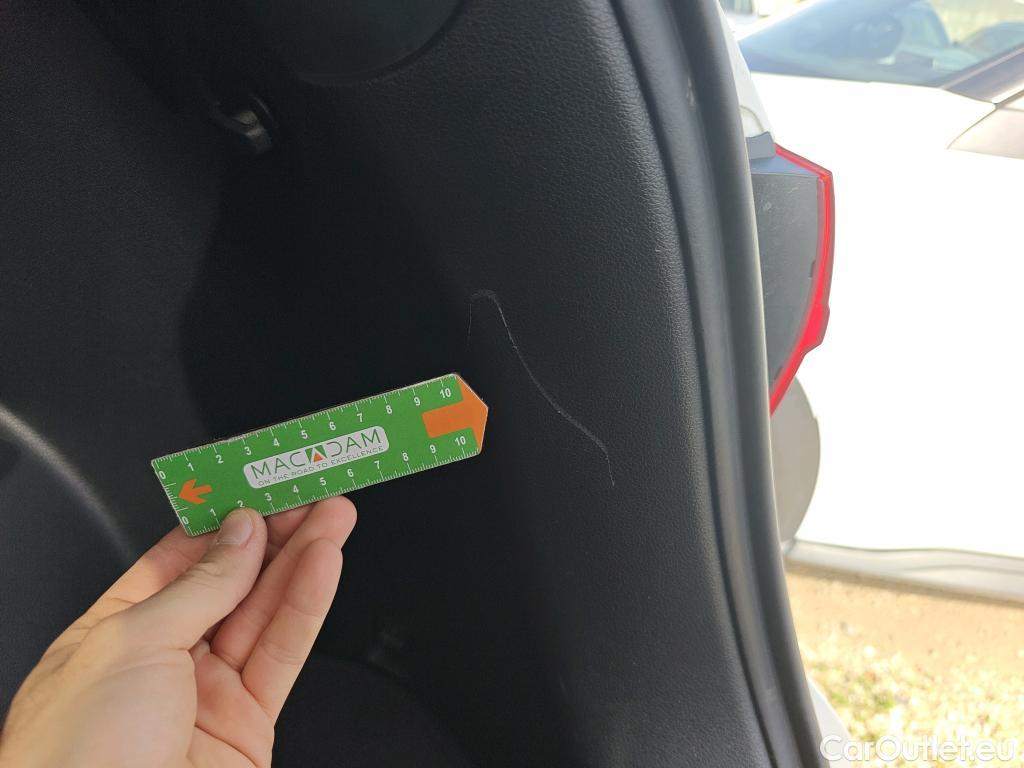  Hyundai  Santa Fe HYUNDAI  / 2021 / 5P / todoterreno 2.2 CRDi Tecno DCT 4x2 #20