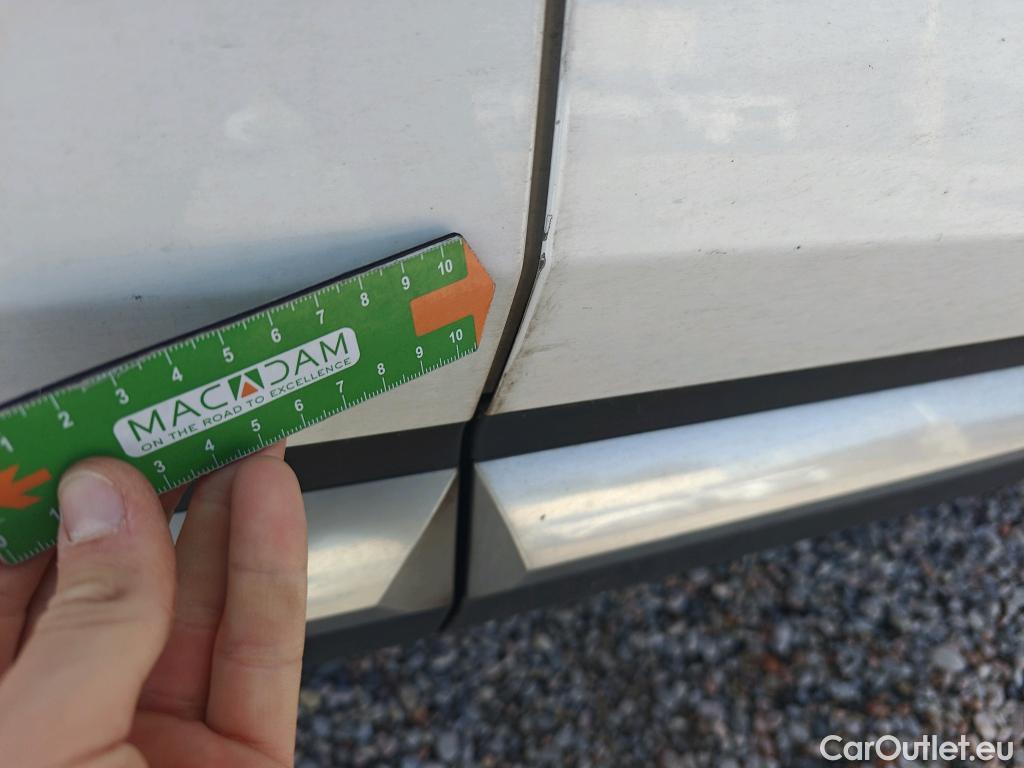  Hyundai  Santa Fe HYUNDAI  / 2021 / 5P / todoterreno 2.2 CRDi Tecno DCT 4x2 #10