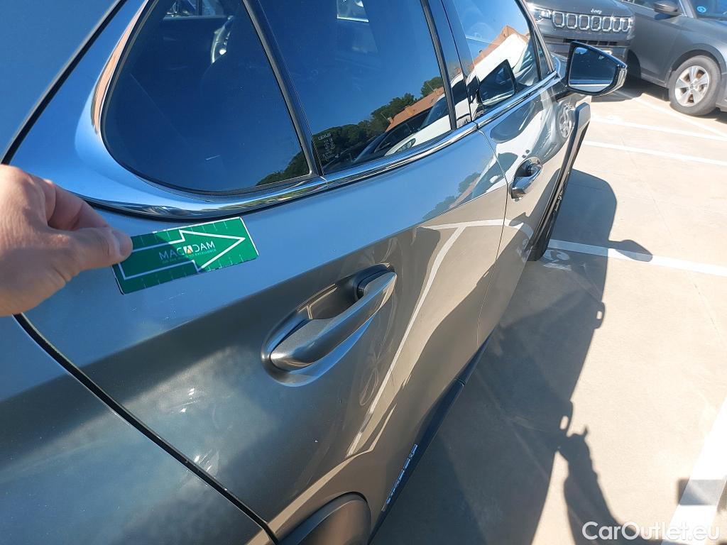  Lexus  UX LEXUS  / 2018 / 5P / todoterreno 2.0 250h Business Navigation (CX) #40