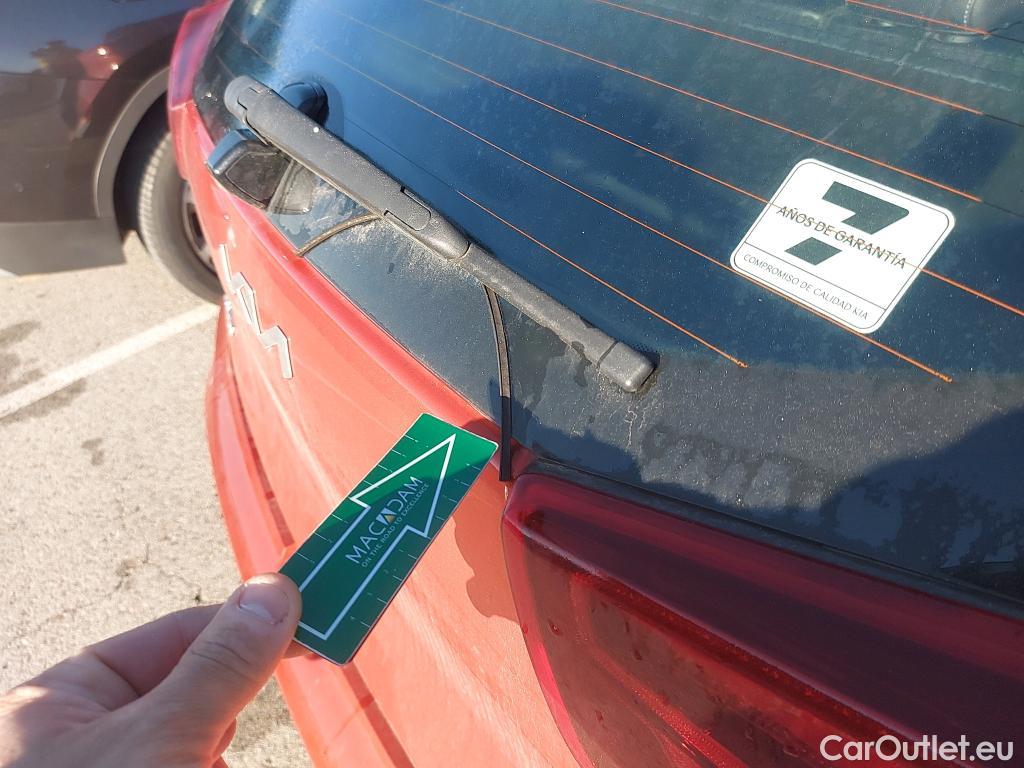  KIA  Niro KIA  / 2019 / 5P / crossover 1.6 GDi PHEV 104kW (141CV) Drive #20