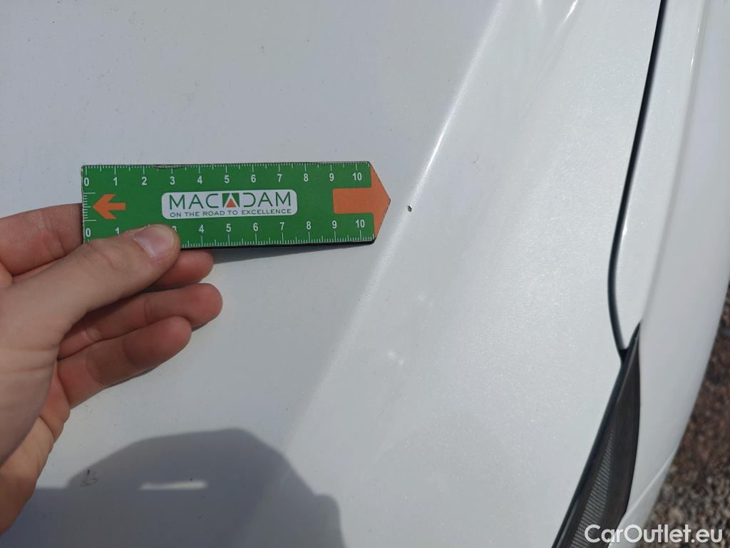  Hyundai  Santa Fe HYUNDAI  / 2021 / 5P / todoterreno 2.2 CRDi Tecno DCT 4x2 #60