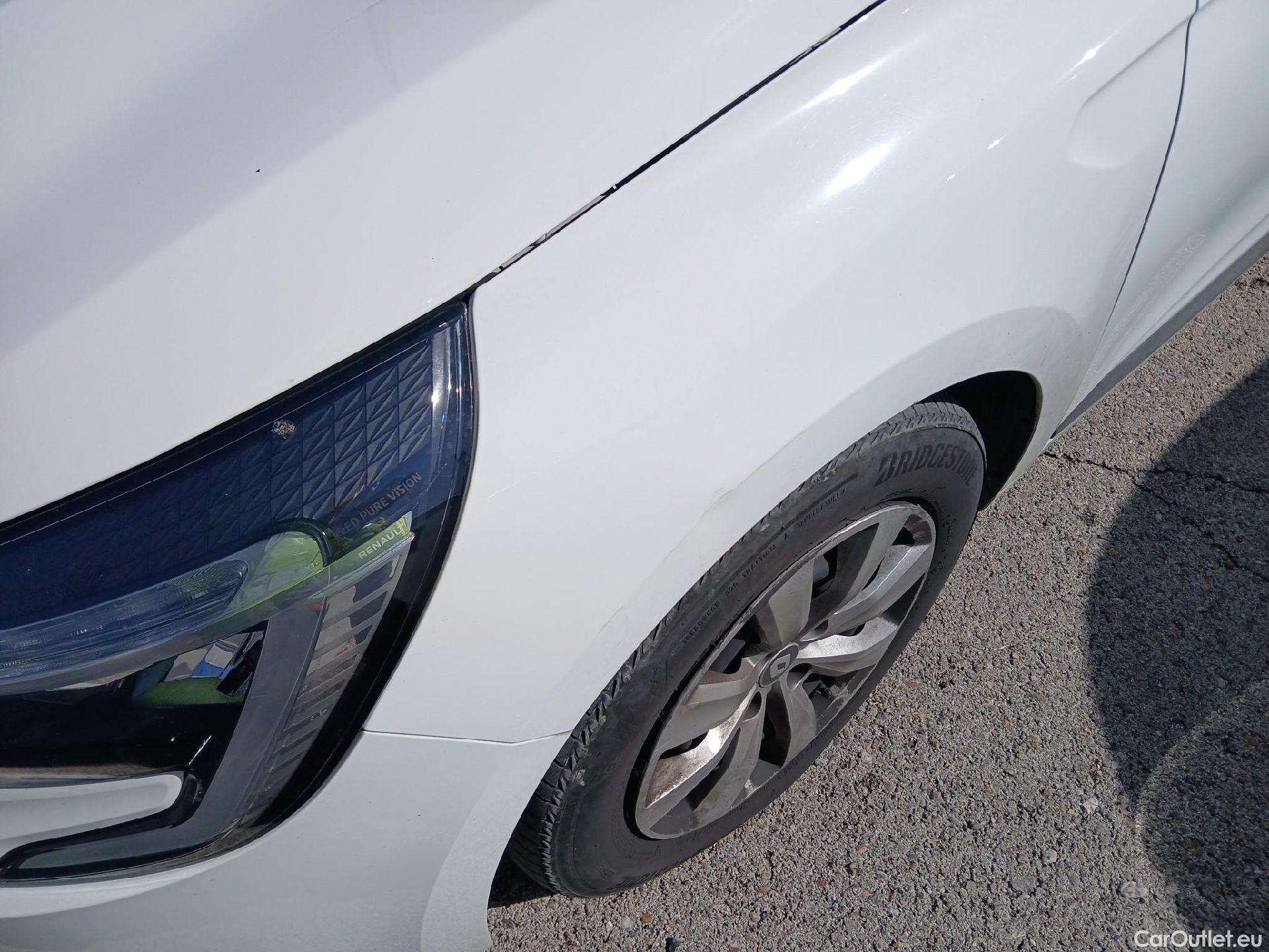  Renault  Clio RENAULT  / 2019 / 5P / berlina con portón Business Blue dCi 74kW (100CV) #17