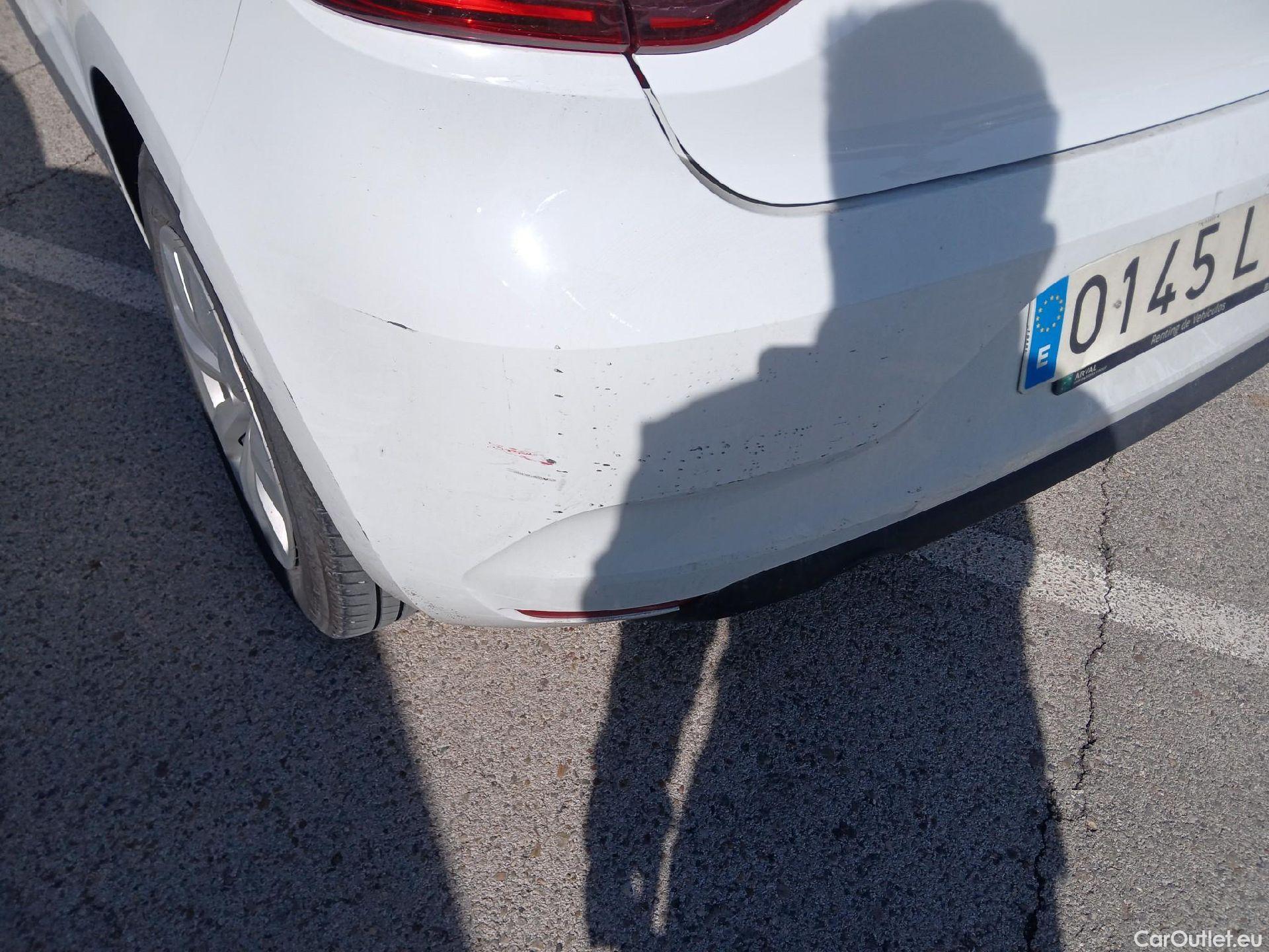  Renault  Clio RENAULT  / 2019 / 5P / berlina con portón Business Blue dCi 74kW (100CV) #25