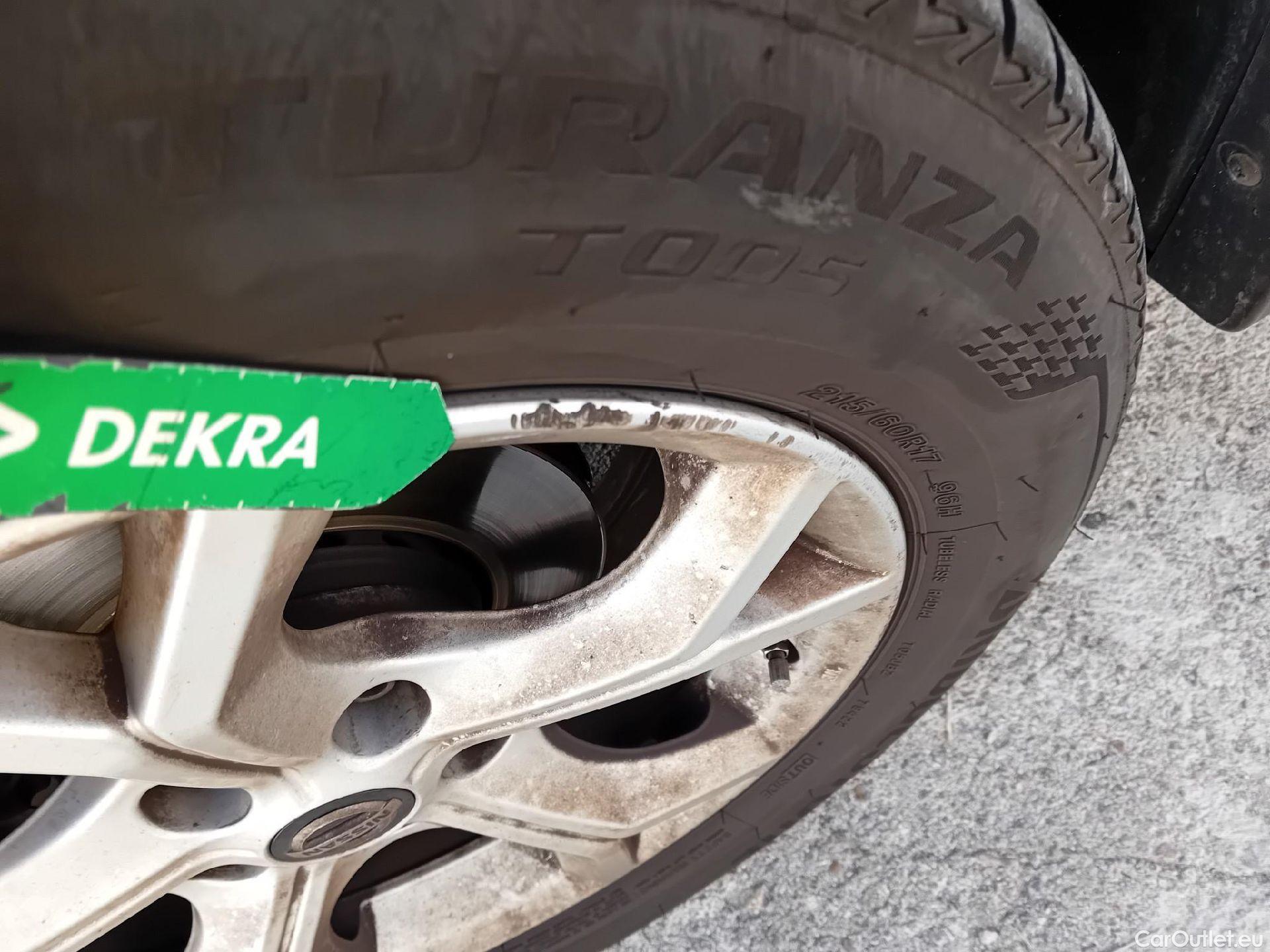  Nissan  Juke NISSAN  / 2019 / 5P / crossover DIG-T 84 kW (114 CV) DCT 7 V N-Connecta (AC2) #3