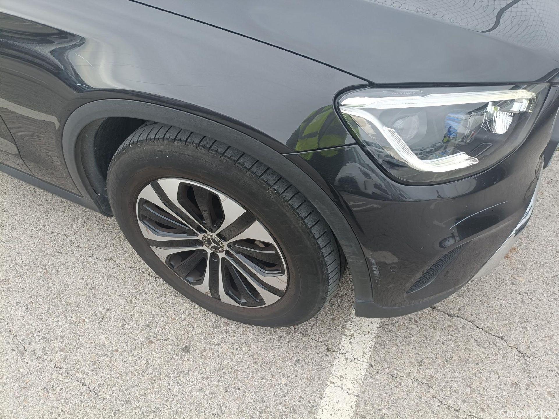  Mercedes  G-Klasee MERCEDES-BENZ GLC Coupé / 2019 / 5P / coupé GLC 200 d 4MATIC #35