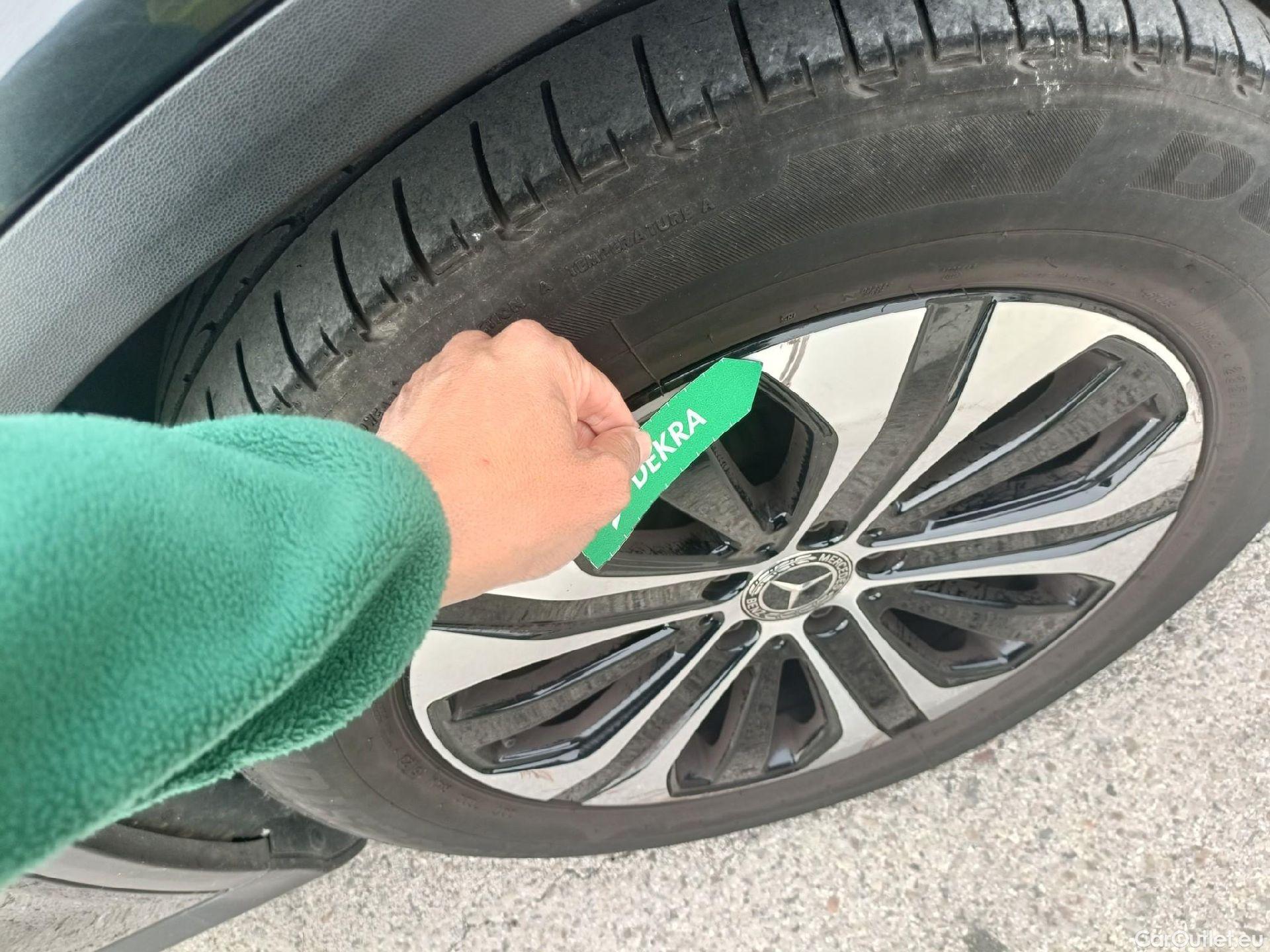  Mercedes  G-Klasee MERCEDES-BENZ GLC Coupé / 2019 / 5P / coupé GLC 200 d 4MATIC #28