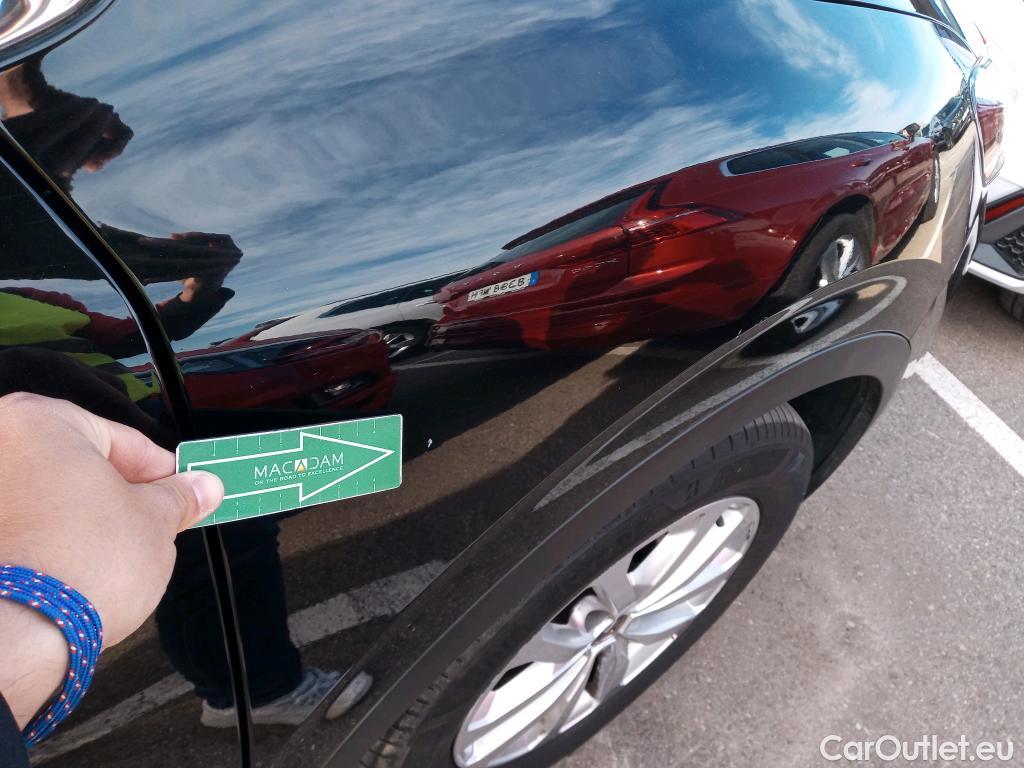  Renault  Kadjar RENAULT  / 2019 / 5P / crossover Intens Blue dCi 85kW (115CV) #25