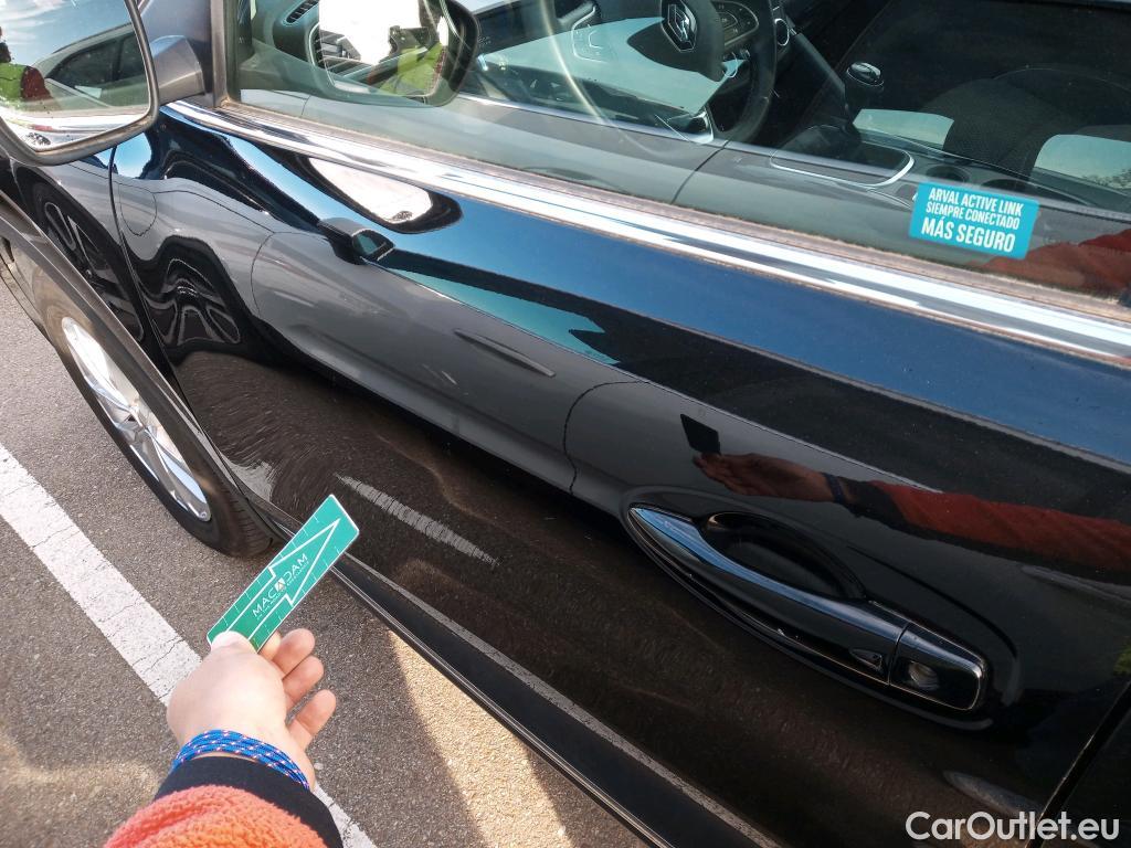  Renault  Kadjar RENAULT  / 2019 / 5P / crossover Intens Blue dCi 85kW (115CV) #21