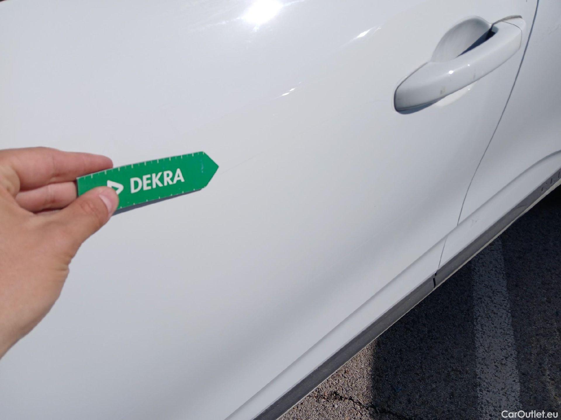  Renault  Clio RENAULT  / 2019 / 5P / berlina con portón Business Blue dCi 74kW (100CV) #21