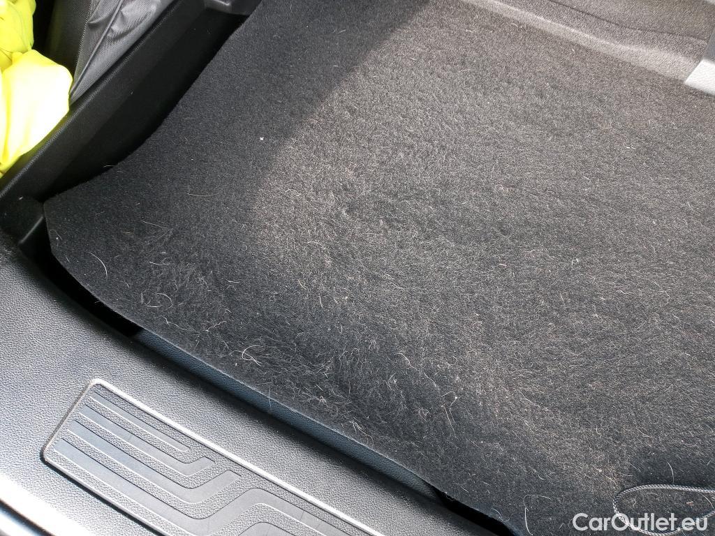  Renault  Kadjar RENAULT  / 2019 / 5P / crossover Intens Blue dCi 85kW (115CV) #5